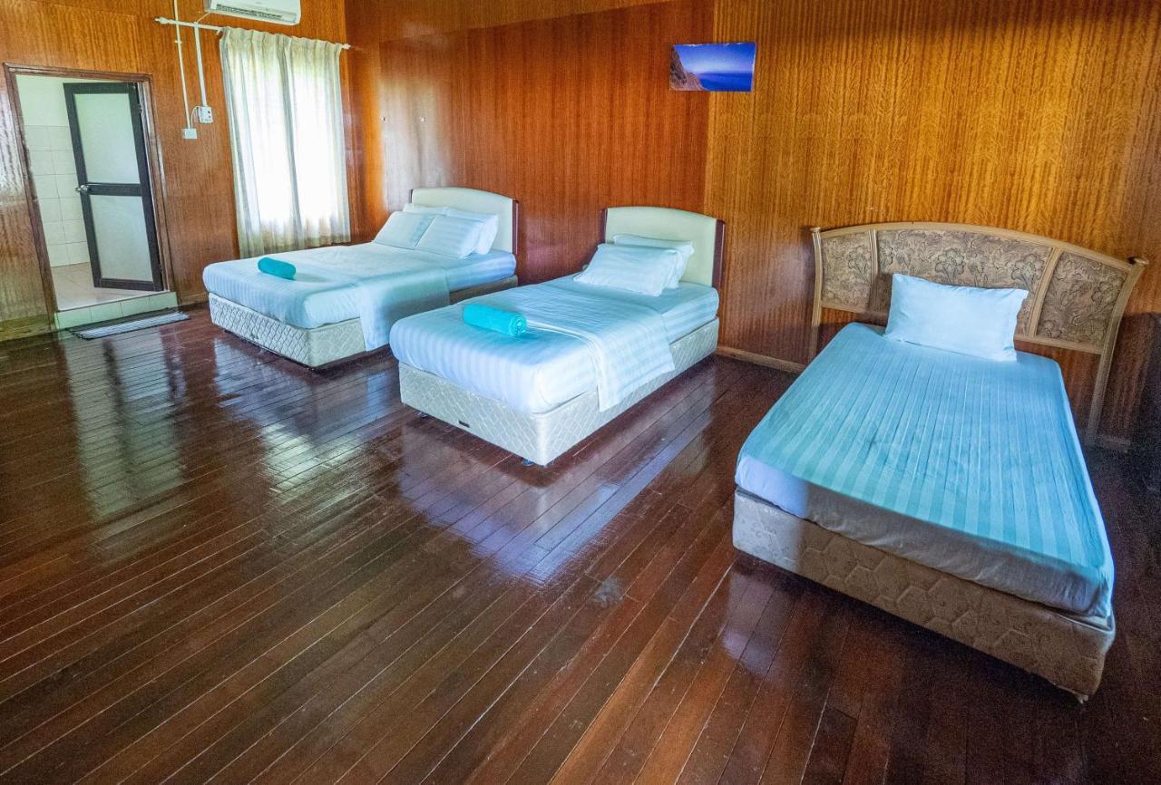 Benarat Lodge Mulu Eksteriør billede