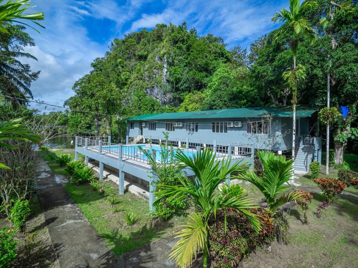 Benarat Lodge Mulu Eksteriør billede