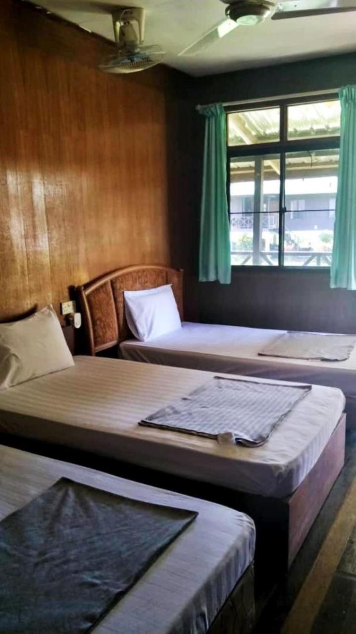 Benarat Lodge Mulu Eksteriør billede